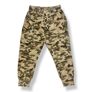 SUNDRY Camouflage Women's Mid-weight Jogger Pants in Tan Size 3 - Large (EUC)